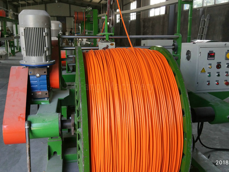 輻照橡膠線押出機(jī) 輻照橡膠線押出機(jī)